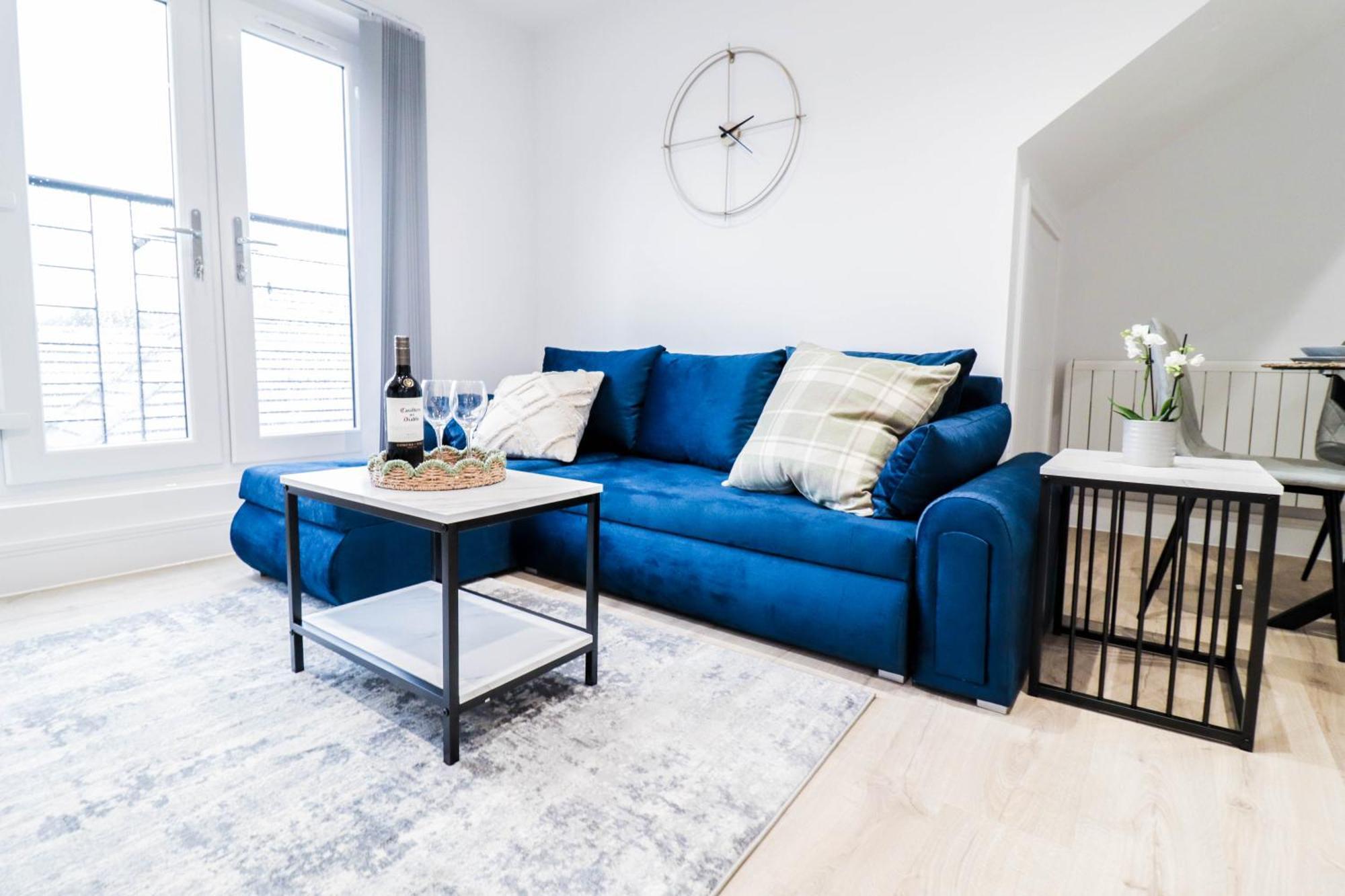 Modern 1-Bed Apartment In Buckinghamshire With Free Wifi, Parking & Garden High Wycombe Bagian luar foto