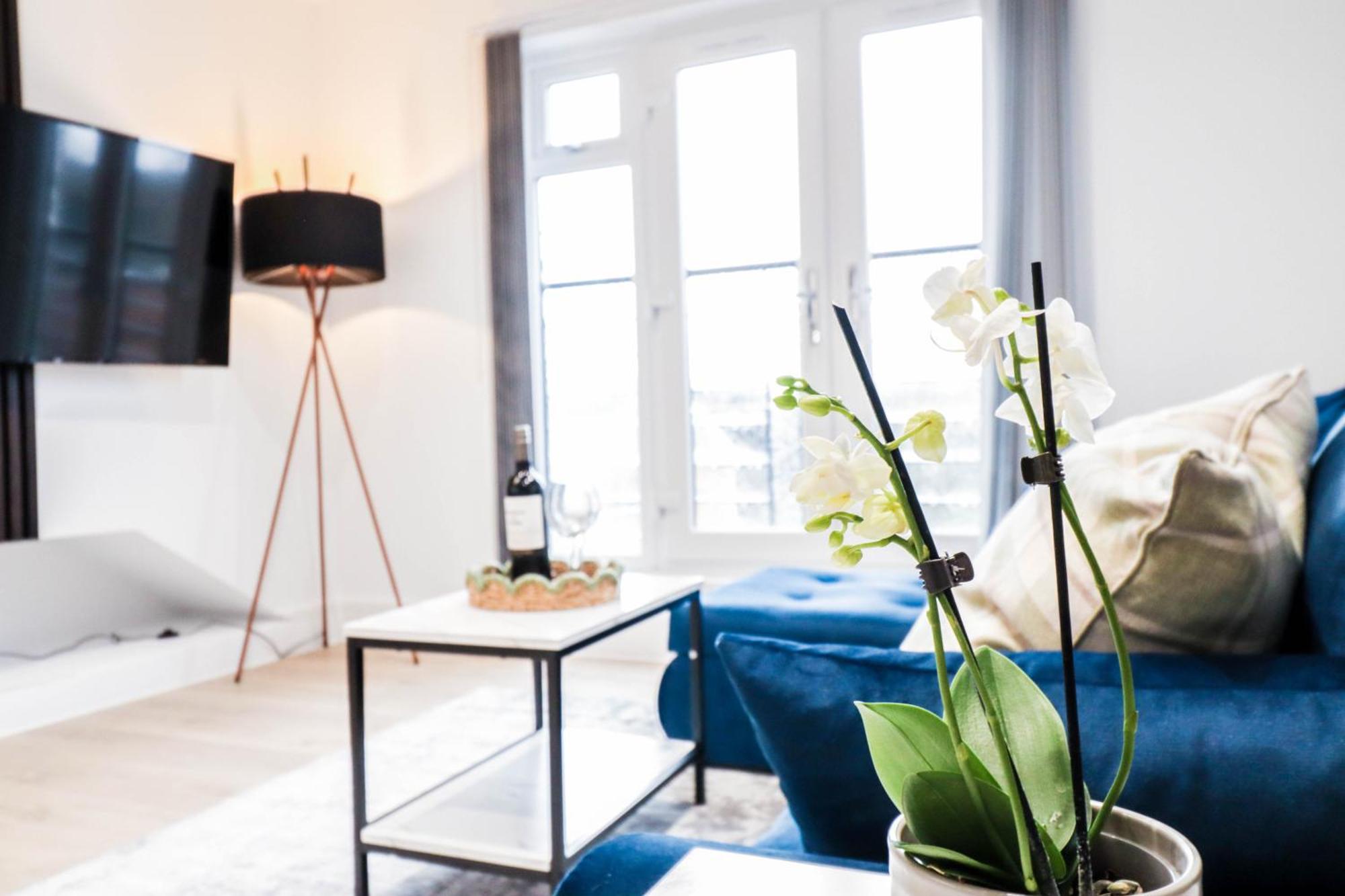 Modern 1-Bed Apartment In Buckinghamshire With Free Wifi, Parking & Garden High Wycombe Bagian luar foto